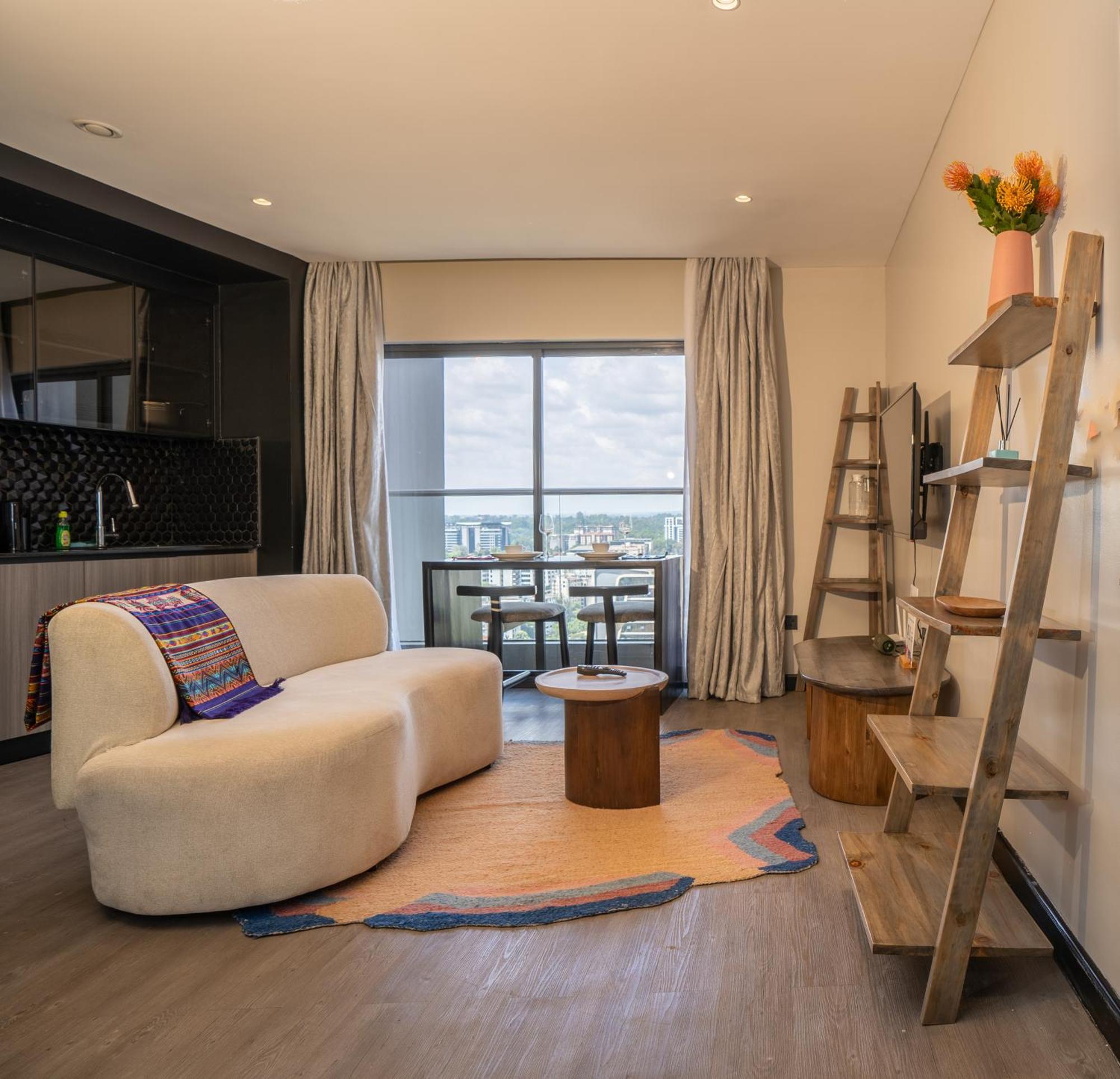 Escada Studio & 2-Bedroom, Rooftop Swimming Pool, Gym, Workspace, Wonderiss Homes Westland Living Ναϊρόμπι Εξωτερικό φωτογραφία
